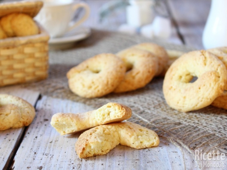 Ricetta taralli dolci napoletani di pasta frolla