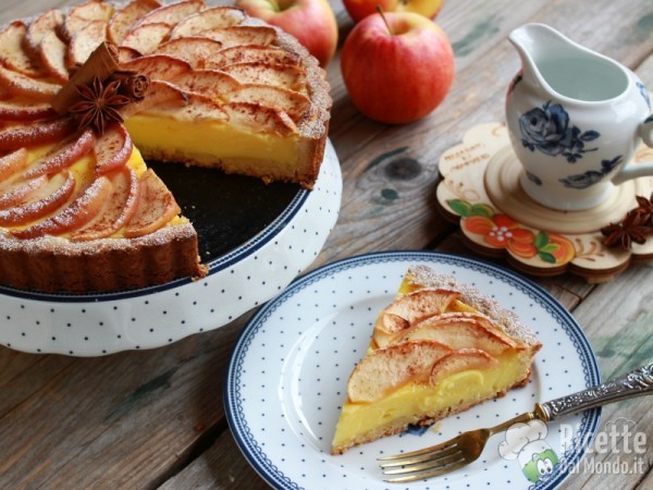 Crostata di mele e crema pasticcera | RicetteDalMondo.it